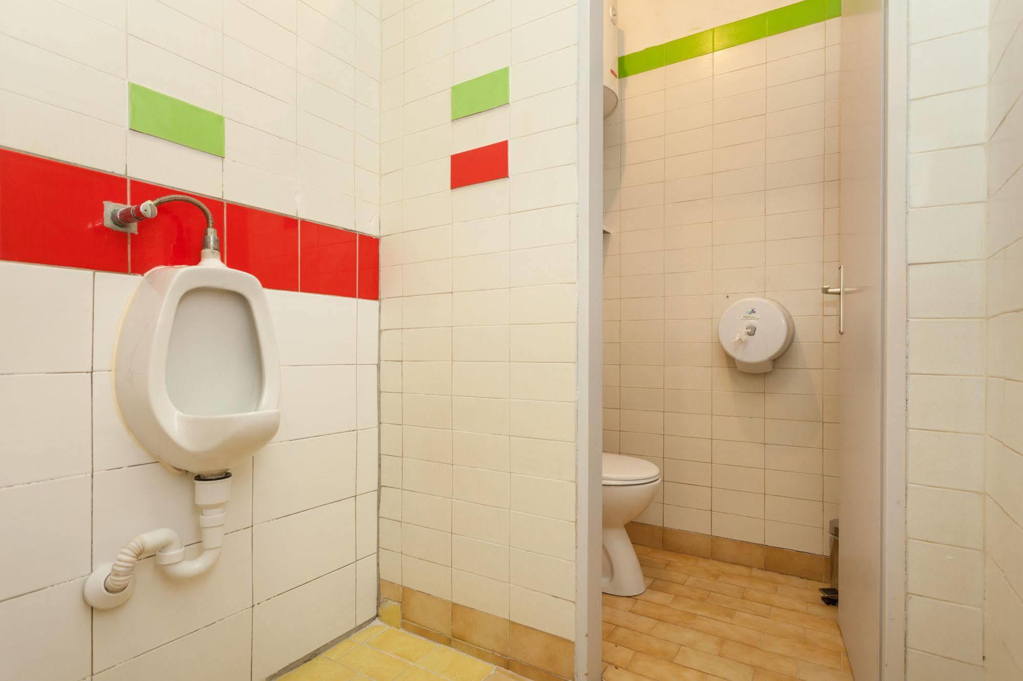Roundabout Hostel - Hostel Rovinj Buitenkant foto