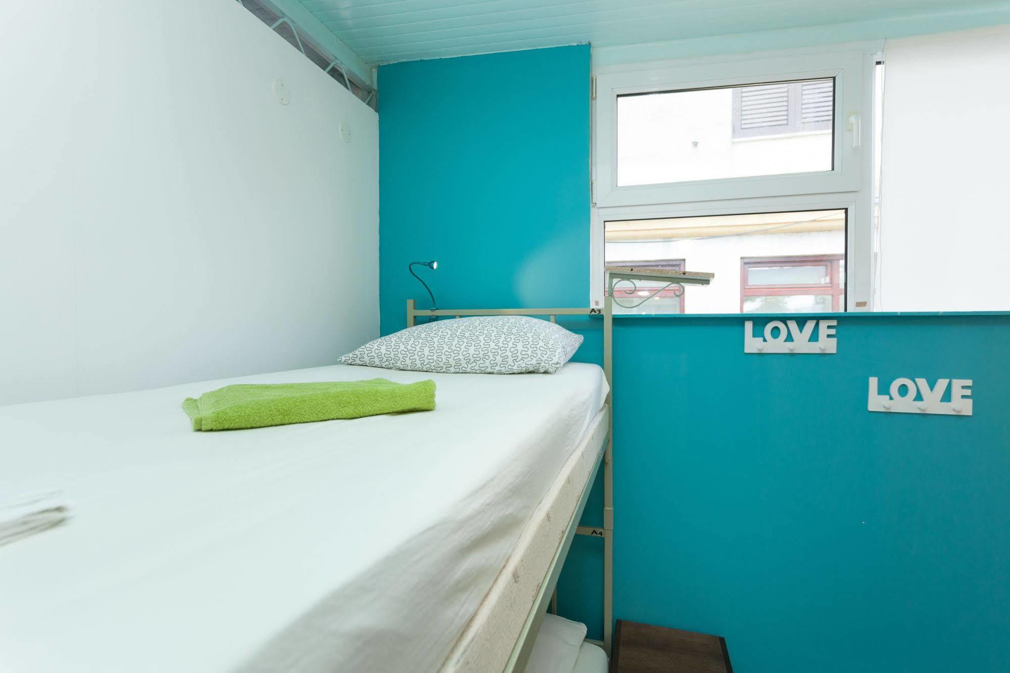 Roundabout Hostel - Hostel Rovinj Buitenkant foto
